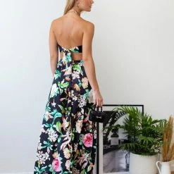 Αγορά 😍 The Fashion Project Φλοράλ φόρεμα με αλυσίδα στο λαιμό - Μαύρο 🛒 -Φορέματα Εκπτώσεις forema floral me alusida 105093 f9y7