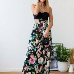 Αγορά 😍 The Fashion Project Φλοράλ φόρεμα με αλυσίδα στο λαιμό - Μαύρο 🛒