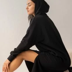 Αγορά 🎁 Noobass Αθλητικό φόρεμα με κουκούλα - Μαύρο ⭐ -Φορέματα Εκπτώσεις forema fouter me koukoula 106931 jf3f