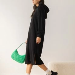 Αγορά 🎁 Noobass Αθλητικό φόρεμα με κουκούλα - Μαύρο ⭐ -Φορέματα Εκπτώσεις forema fouter me koukoula 106931 xepj