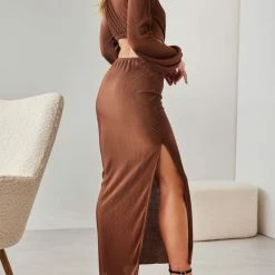 Εξοδος 😍 The Fashion Project Φόρεμα γκοφρέ με Cut Outs και μέταλλο - Καφέ 🤩 13 Εξοδος 😍 The Fashion Project Φόρεμα γκοφρέ με Cut Outs και μέταλλο - Καφέ 🤩 -Φορέματα Εκπτώσεις forema gkofre me cut outs kai metallo 108401 ejid