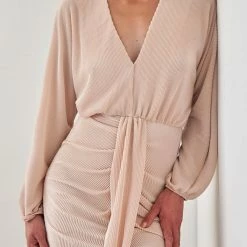 Η καλύτερη συμφωνία 😉 The Fashion Project Φόρεμα γκοφρέ με σούρες - Nude 😀