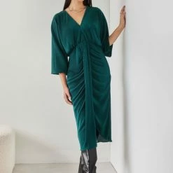 Φτηνός 🧨 The Fashion Project Φόρεμα γκοφρέ με σούρες - Κυπαρισσί 🤩 -Φορέματα Εκπτώσεις forema gkofre me soures 108396 ke2l