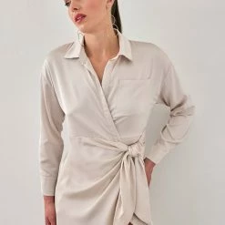 Εκπτωση 🎁 The Fashion Project Φόρεμα κιμονό σατέν με δέσιμο - Άμμου 🤩 9 Εκπτωση 🎁 The Fashion Project Φόρεμα κιμονό σατέν με δέσιμο - Άμμου 🤩 -Φορέματα Εκπτώσεις forema kimono saten me desimo 106982 ad1i