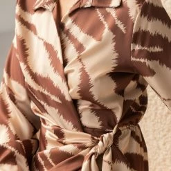 Φτηνός 🥰 The Fashion Project Εμπριμέ φόρεμα με κρουαζέ δέσιμο - Καφέ 👍 6 Φτηνός 🥰 The Fashion Project Εμπριμέ φόρεμα με κρουαζέ δέσιμο - Καφέ 👍 -Φορέματα Εκπτώσεις forema krouaze me desimo 107719 h9zo