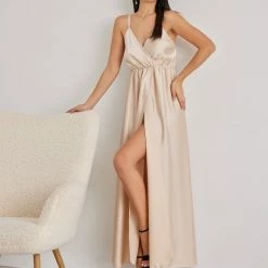 Προώθηση ❤️ The Fashion Project Φόρεμα μάξι σατέν με άνοιγμα - Άμμου ⌛