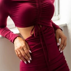 Συμφωνίες ❤️ The Fashion Project Φόρεμα με άνοιγμα και σούρες - Μπορντό 🔔 -Φορέματα Εκπτώσεις forema me anoigma kai soures 106344 7221