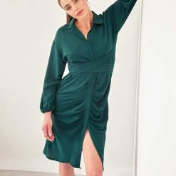 Η καλύτερη συμφωνία 🎁 The Fashion Project Φόρεμα με δέσιμο και σούρες - Κυπαρισσί 😀 7 Η καλύτερη συμφωνία 🎁 The Fashion Project Φόρεμα με δέσιμο και σούρες - Κυπαρισσί 😀 -Φορέματα Εκπτώσεις forema me desimo kai soures 107600 r8yn