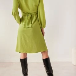 Flash Sale 🤩 The Fashion Project Φόρεμα με δέσιμο και σούρες - Lime ⭐ -Φορέματα Εκπτώσεις forema me desimo kai soures 107601 ayze