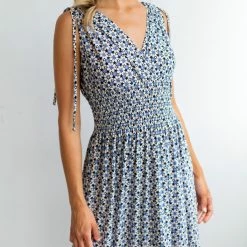 ΧΟΝΔΡΙΚΟ ΕΜΠΟΡΙΟ 🥰 The Fashion Project Εμπριμέ φόρεμα με σούρες στους ώμους - Μαύρο 🧨