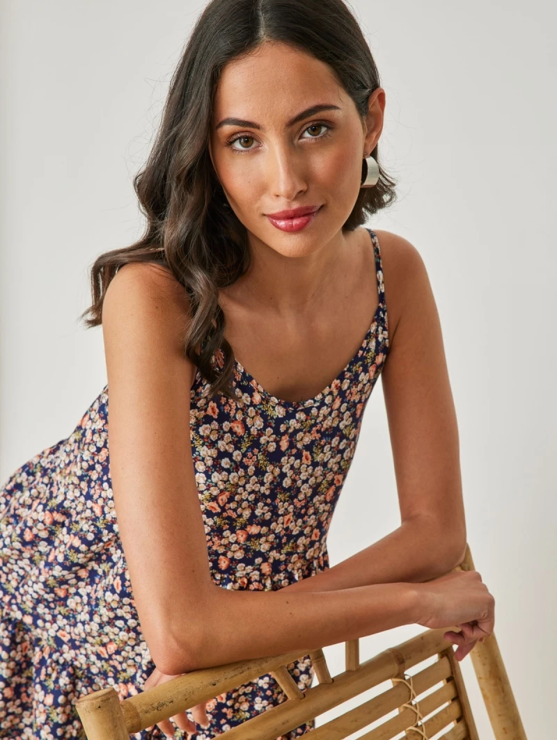 Η καλύτερη συμφωνία 🔔 The Fashion Project Φλοράλ φόρεμα με σούρες - Μπλε σκούρο ⭐ 2 Η καλύτερη συμφωνία 🔔 The Fashion Project Φλοράλ φόρεμα με σούρες - Μπλε σκούρο ⭐ - Image 2