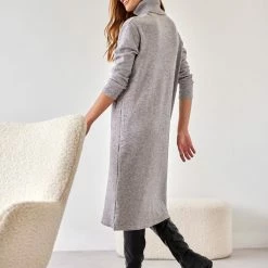 Η καλύτερη συμφωνία ⭐ The Fashion Project Πλεκτό φόρεμα ζιβάγκο με τσέπες - Γκρι 🌟 -Φορέματα Εκπτώσεις forema plekto zivagko me tsepes 107592 47k8