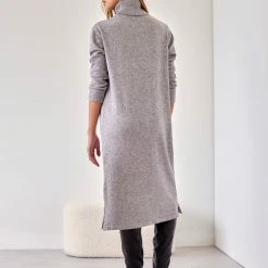 Η καλύτερη συμφωνία ⭐ The Fashion Project Πλεκτό φόρεμα ζιβάγκο με τσέπες - Γκρι 🌟 -Φορέματα Εκπτώσεις forema plekto zivagko me tsepes 107592 nv5x