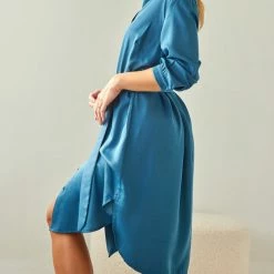 Πολύ καλή προσφορά ⌛ Φόρεμα πουκάμισο με ζώνη NAIBA 502.030 - Petrol ✨ -Φορέματα Εκπτώσεις forema poukamiso me zwni naiba 502030 108759 f5gm