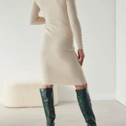 Προώθηση 🤩 The Fashion Project Πλεκτό φόρεμα με κουμπιά πέρλες - Ζαχαρί 😍 -Φορέματα Εκπτώσεις forema rimp zivagko me perles koumpia 107614 nmk5