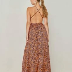 Το φθηνότερο 😍 Εμπριμέ φόρεμα με ανοιχτή πλάτη NAIBA 401.073E - Πορτοκαλί 🤩 -Φορέματα Εκπτώσεις forema saten me animal print naiba 401073e 105049 dwbx