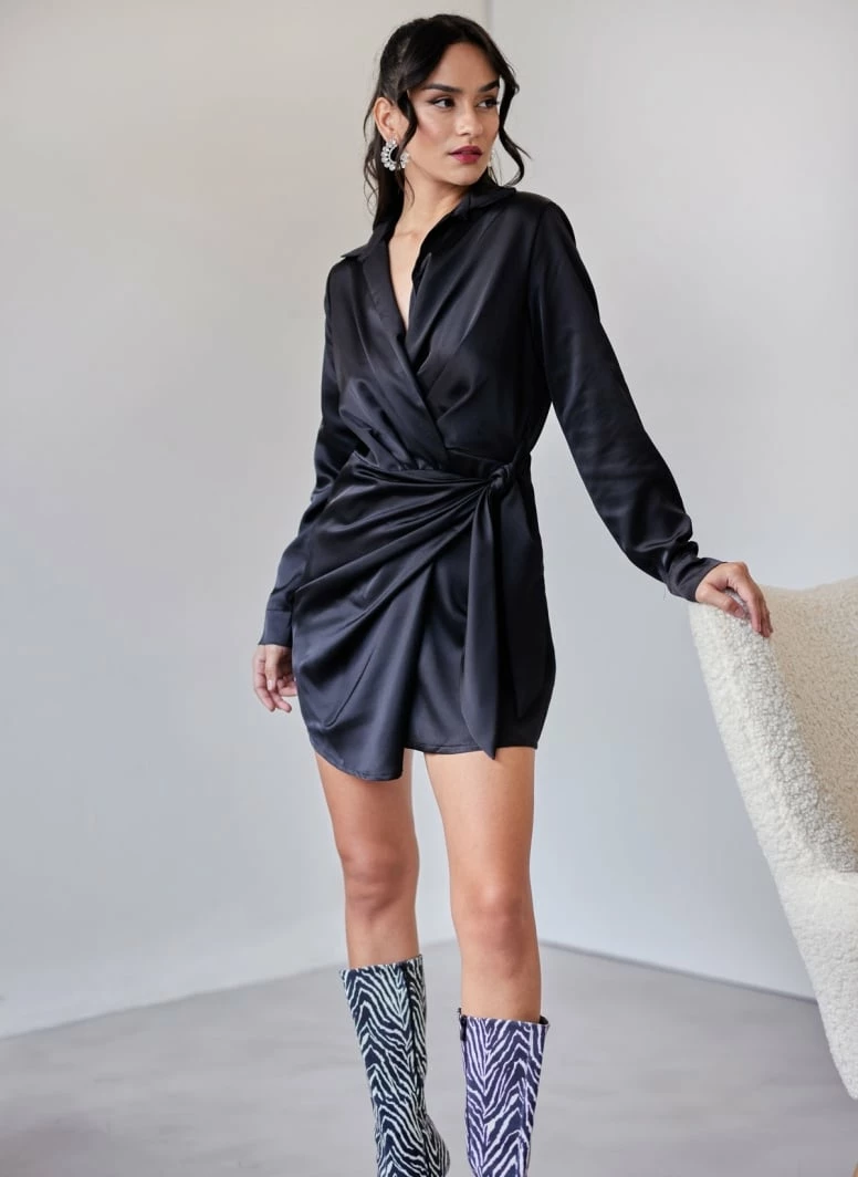 Προώθηση ⭐ The Fashion Project Φόρεμα σατέν με γιακά - Μαύρο 🌟 2 Προώθηση ⭐ The Fashion Project Φόρεμα σατέν με γιακά - Μαύρο 🌟 - Image 2