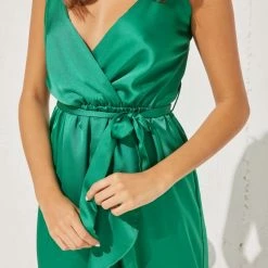 Αγορά 👏 The Fashion Project Φόρεμα ασύμμετρο σατέν με βολάν - Πράσινο ❤️ -Φορέματα Εκπτώσεις forema saten me volan kai lepta rantakia 94922 i5c8