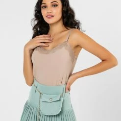 Τοπ 10 🧨 The Fashion Project Φούστα μίνι πλισέ με αλυσίδα - Βεραμάν ⌛ 9 Τοπ 10 🧨 The Fashion Project Φούστα μίνι πλισέ με αλυσίδα - Βεραμάν ⌛ -Φορέματα Εκπτώσεις fousta plise me zwni alusida 77470 kgg8