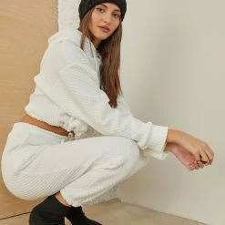 Το φθηνότερο 🧨 NAIBA Καπιτονέ Hoodie με κουκούλα 68-229E - Λευκό 🧨 -Φορέματα Εκπτώσεις kapitone hoodie me koukoula 68 229e 85064 9w8d