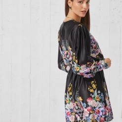 Εξοδος 🎉 The Fashion Project Φλοράλ φόρεμα σατέν - Μαύρο ⌛ 10 Εξοδος 🎉 The Fashion Project Φλοράλ φόρεμα σατέν - Μαύρο ⌛ -Φορέματα Εκπτώσεις konto forema me megala louloudia 96385 9d3y