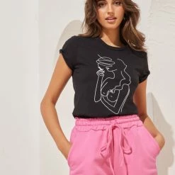 Αγορά ✔️ The Fashion Project Κοντομάνικη μπλούζα με στάμπα - Μαύρο 🧨