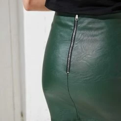 Αγορά 😀 The Fashion Project Φούστα μίνι δερματίνη - Κυπαρισσί 🎁 -Φορέματα Εκπτώσεις mini fousta dermatini 96405 9ziv