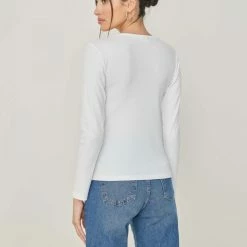 Νέος 🥰 NAIBA Μπλούζα μακρυμάνικη με V Cut άνοιγμα 601.219M - Λευκό 🔥 -Φορέματα Εκπτώσεις mplouza makrumaniki me v cut anoigma 601219m 101034 16pu