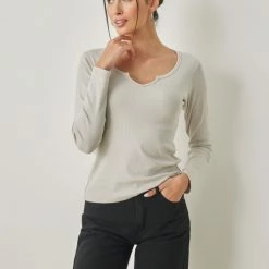 Προϋπολογισμός 🧨 NAIBA Μπλούζα μακρυμάνικη με V Cut άνοιγμα 601.219M - Μπεζ 🎉