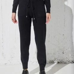 Φτηνός 🔔 The Fashion Project Πλεκτό σετ ρούχων Jogger με ζακέτα - Μαύρο 🌟 -Φορέματα Εκπτώσεις plekto set rouxwn jogger me zaketa 97751 28sw