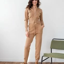 Πολύ καλή προσφορά 🎁 The Fashion Project Πλεκτό σετ ρούχων Jogger με ζακέτα - Κάμελ ⌛ -Φορέματα Εκπτώσεις plekto set rouxwn jogger me zaketa 97753 vuu3