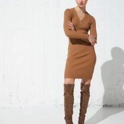 Συμφωνίες 🎁 The Fashion Project Πλεκτό φόρεμα με χρυσά κουμπιά - Caramel 👍 -Φορέματα Εκπτώσεις rip efarmosto forema me xrusa koumpia 95916 tdsc