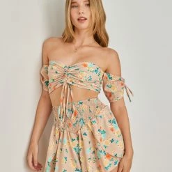 Τοπ 10 🤩 The Fashion Project Σετ Floral σορτς με τοπάκι - Μπεζ 🎉 -Φορέματα Εκπτώσεις set floral sorts me topaki 104962 c3zo