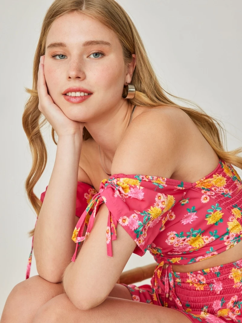 Προώθηση 💯 The Fashion Project Σετ Floral σορτς με τοπάκι - Φούξια 🎁 4 Προώθηση 💯 The Fashion Project Σετ Floral σορτς με τοπάκι - Φούξια 🎁 - Image 4