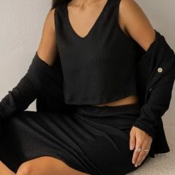 Ολοκαίνουργιο 🔥 The Fashion Project Σετ φούστα με τοπ και ζακέτα - Μαύρο 😀