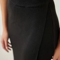 Κουπόνι 🤩 The Fashion Project Σετ φούστα με τοπ και ζακέτα - Μαύρο 😍 13 Κουπόνι 🤩 The Fashion Project Σετ φούστα με τοπ και ζακέτα - Μαύρο 😍 -Φορέματα Εκπτώσεις set fousta me top kai zaketa 108558 kwse