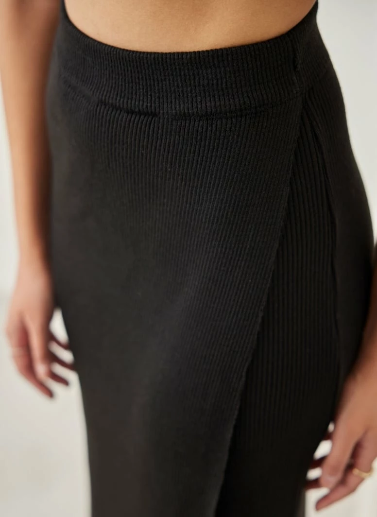 Κουπόνι 🤩 The Fashion Project Σετ φούστα με τοπ και ζακέτα - Μαύρο 😍 5 Κουπόνι 🤩 The Fashion Project Σετ φούστα με τοπ και ζακέτα - Μαύρο 😍 - Image 5