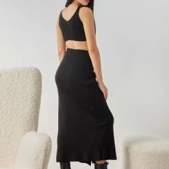 Κουπόνι 🤩 The Fashion Project Σετ φούστα με τοπ και ζακέτα - Μαύρο 😍 17 Κουπόνι 🤩 The Fashion Project Σετ φούστα με τοπ και ζακέτα - Μαύρο 😍 -Φορέματα Εκπτώσεις set fousta me top kai zaketa 108558 ooyb