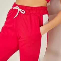 Προϋπολογισμός 🌟 The Fashion Project Σετ Jogger παντελόνι και φουτεράκι με ρίγα - Black Cherry 🌟 -Φορέματα Εκπτώσεις set jogger panteloni kai fouteraki me riga 89261 9p07