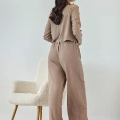 Νέος 🌟 The Fashion Project Σετ παντελόνα γκοφρέ με Cropped πουκάμισο - Τάουπε ✔️ -Φορέματα Εκπτώσεις set pantelona gkofre me cropped poukamiso 108100 9ubz