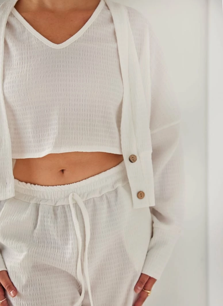 ΧΟΝΔΡΙΚΟ ΕΜΠΟΡΙΟ 😍 The Fashion Project Σετ παντελόνα με τοπ και Cropped ζακέτα - Λευκό ✨ 3 ΧΟΝΔΡΙΚΟ ΕΜΠΟΡΙΟ 😍 The Fashion Project Σετ παντελόνα με τοπ και Cropped ζακέτα - Λευκό ✨ - Image 3