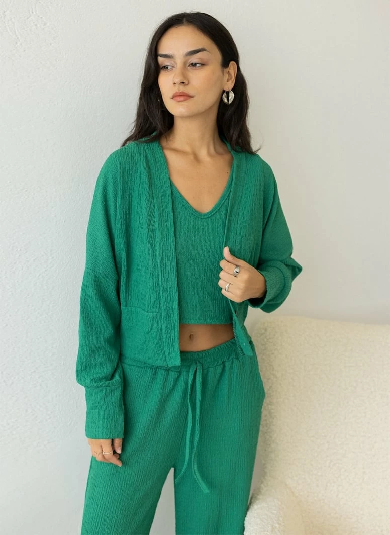 Εκπτωση 🛒 The Fashion Project Σετ παντελόνα με τοπ και Cropped ζακέτα - Πράσινο ⭐ 2 Εκπτωση 🛒 The Fashion Project Σετ παντελόνα με τοπ και Cropped ζακέτα - Πράσινο ⭐ - Image 2