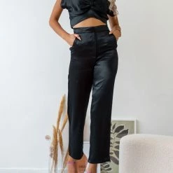 Εξοδος 💯 The Fashion Project Σετ παντελόνι με Cropped τοπάκι - Μαύρο 🧨 -Φορέματα Εκπτώσεις set panteloni me cropped topaki 101967 2ge1