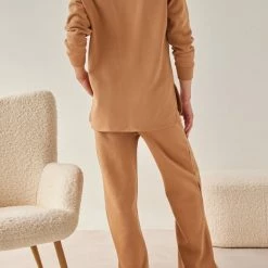 Νέος 🌟 The Fashion Project Σετ παντελόνι με μπλούζα φούτερ - Κάμελ 🌟 -Φορέματα Εκπτώσεις set panteloni me mplouza fouter 108912 0x8k