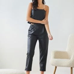 Συμφωνίες 👍 The Fashion Project Σετ παντελόνι με τοπ δερματίνη - Μαύρο 🥰 9 Συμφωνίες 👍 The Fashion Project Σετ παντελόνι με τοπ δερματίνη - Μαύρο 🥰 -Φορέματα Εκπτώσεις set panteloni me top dermatini 108434 5en9