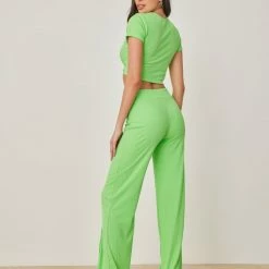Συμφωνίες 🤩 The Fashion Project Σετ ριπ παντελόνι με τοπάκι - Λαχανί 🥰 -Φορέματα Εκπτώσεις set rip panteloni me topaki 102205 fyvp
