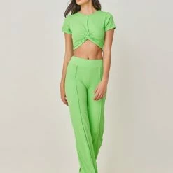 Συμφωνίες 🤩 The Fashion Project Σετ ριπ παντελόνι με τοπάκι - Λαχανί 🥰 -Φορέματα Εκπτώσεις set rip panteloni me topaki 102205 v4h3