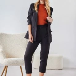 Πολύ καλή προσφορά 😀 The Fashion Project Σετ σακάκι σταυρωτό με παντελόνι - Μαύρο 😀 -Φορέματα Εκπτώσεις set sakaki staurwto me panteloni 108804 2i1d